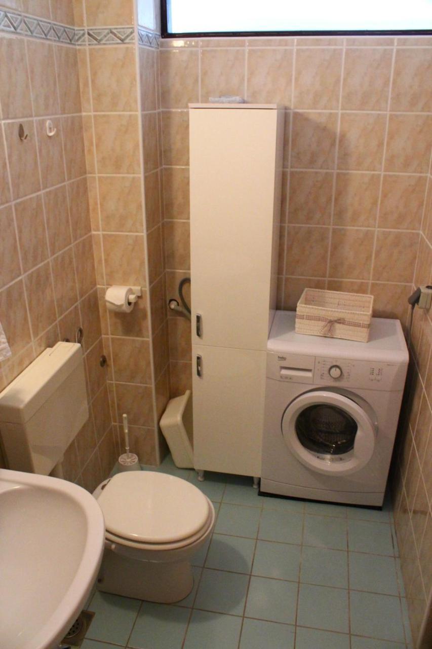 Apartment Arna Krk Town Exterior photo